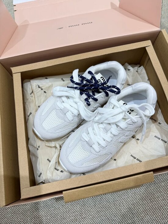 ✅Authentic New Balance x Miu Miu 530 White Mesh Sneakers - Picture 5 of 8